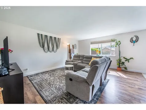 1121 Cedar Place Creswell OR 97426