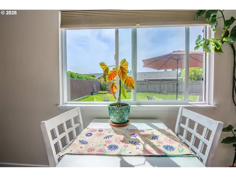 1121 Cedar Place Creswell OR 97426