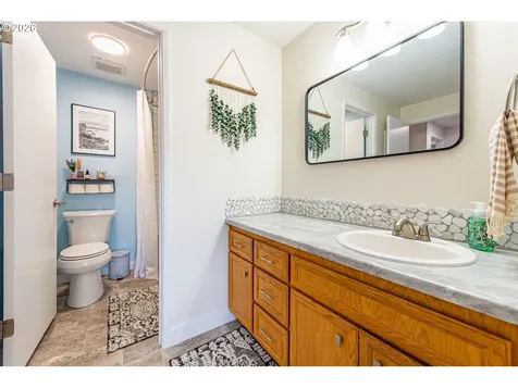 1121 Cedar Place Creswell OR 97426