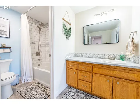 1121 Cedar Place Creswell OR 97426