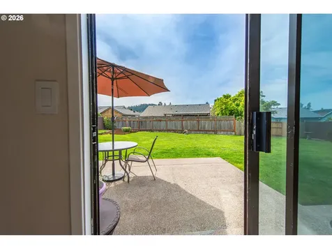 1121 Cedar Place Creswell OR 97426
