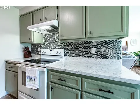 1121 Cedar Place Creswell OR 97426