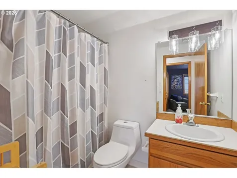 310 Pacific Street Columbia City OR 97018