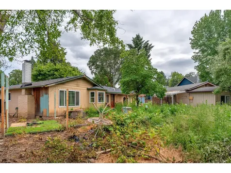 1535 SW 200th Court Beaverton OR 97003