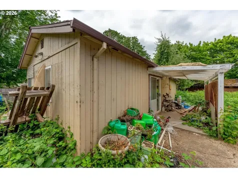 1535 SW 200th Court Beaverton OR 97003