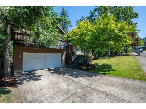 595 S 68th Place Springfield OR 97478