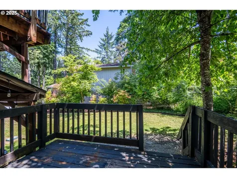 595 S 68th Place Springfield OR 97478