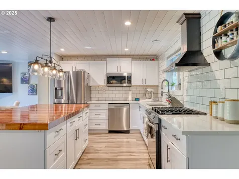 94531 Shelley Lane Coquille OR 97423