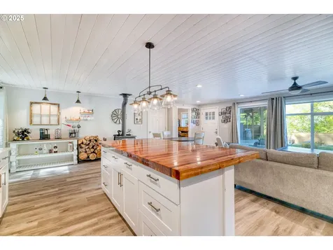 94531 Shelley Lane Coquille OR 97423