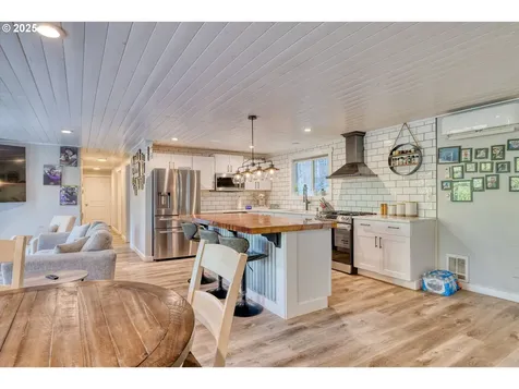 94531 Shelley Lane Coquille OR 97423