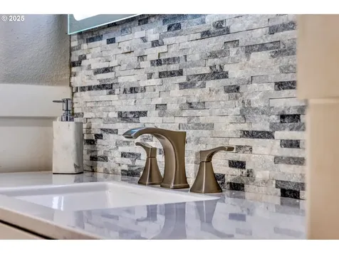 94531 Shelley Lane Coquille OR 97423