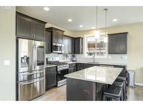 3950 N Grace Drive Newberg OR 97132