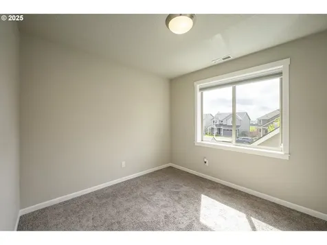 3950 N Grace Drive Newberg OR 97132