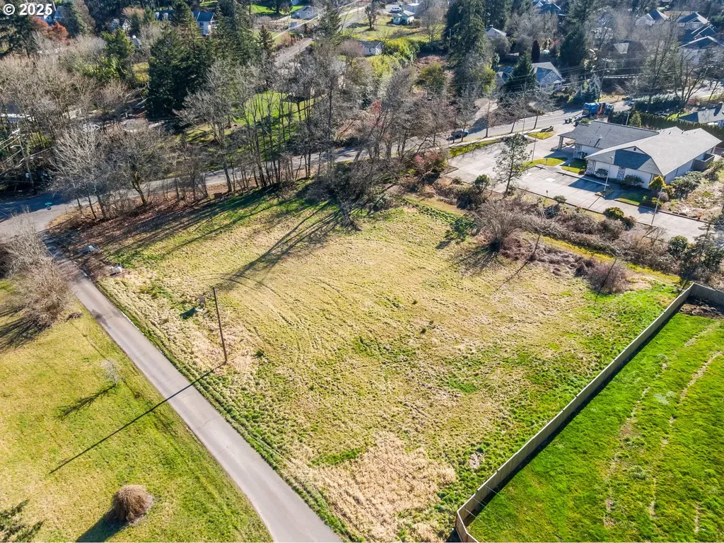 12395 Clara Lane Lake Oswego OR 97035