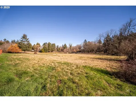 12395 Clara Lane Lake Oswego OR 97035