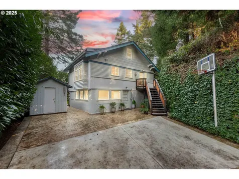 1254 N 6th Street Coos Bay OR 97420