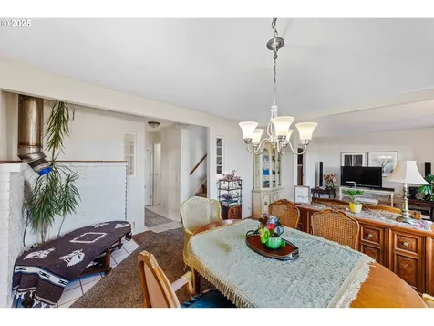 1254 N 6th Street Coos Bay OR 97420