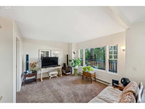 1254 N 6th Street Coos Bay OR 97420