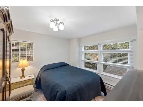 1254 N 6th Street Coos Bay OR 97420
