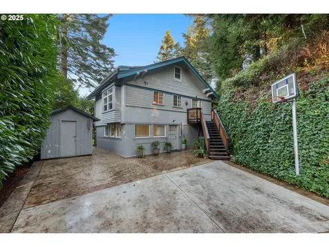 1254 N 6th Street Coos Bay OR 97420