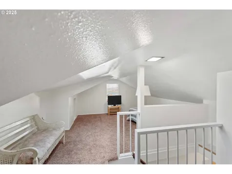 1254 N 6th Street Coos Bay OR 97420