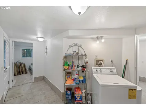 1254 N 6th Street Coos Bay OR 97420