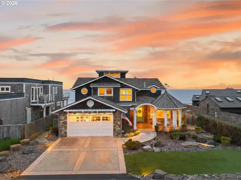 525 SW Point Avenue Depoe Bay OR 97341