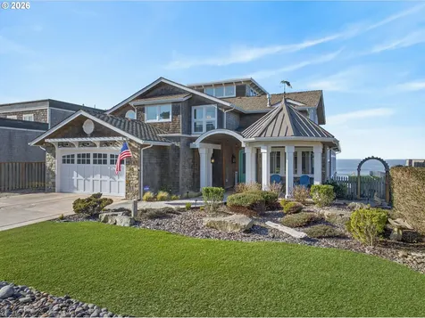 525 SW Point Avenue Depoe Bay OR 97341