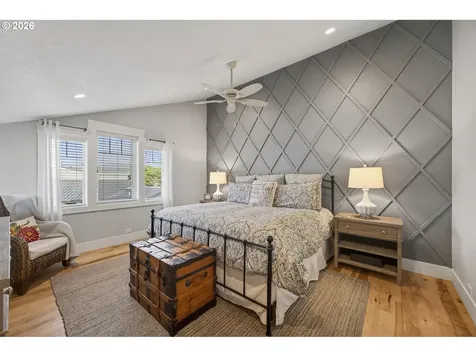 525 SW Point Avenue Depoe Bay OR 97341
