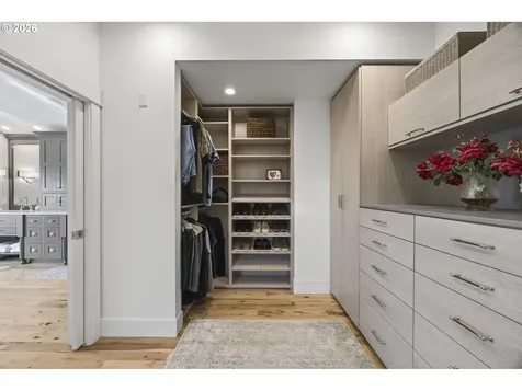 525 SW Point Avenue Depoe Bay OR 97341