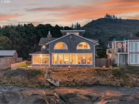 525 SW Point Avenue Depoe Bay OR 97341