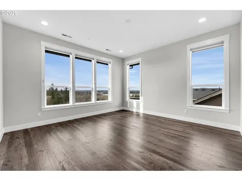2031 NW Larkspur Street Camas WA 98607