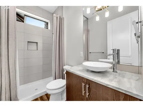 2031 NW Larkspur Street Camas WA 98607