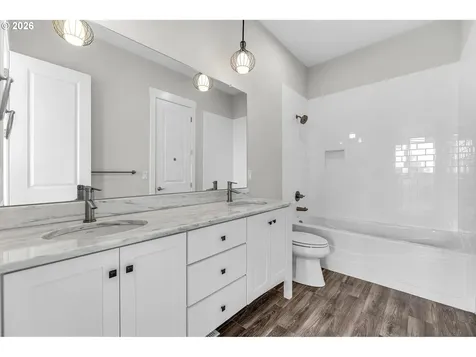 2031 NW Larkspur Street Camas WA 98607