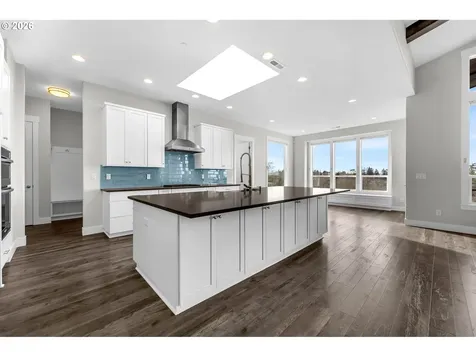 2031 NW Larkspur Street Camas WA 98607