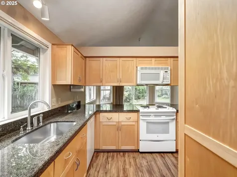 374 NE 15th Court Hillsboro OR 97124