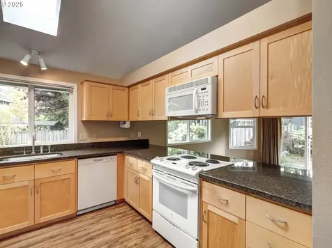 374 NE 15th Court Hillsboro OR 97124