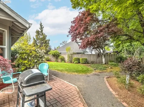 374 NE 15th Court Hillsboro OR 97124