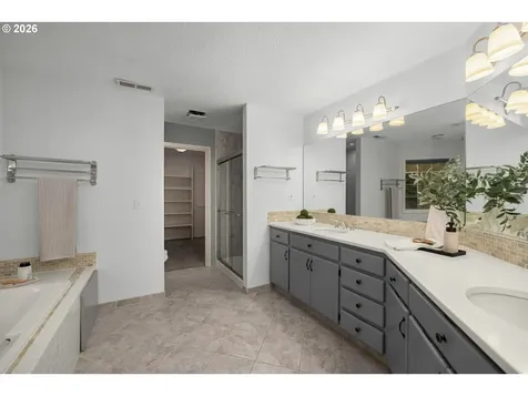 2807 SW 28th Drive Portland OR 97219