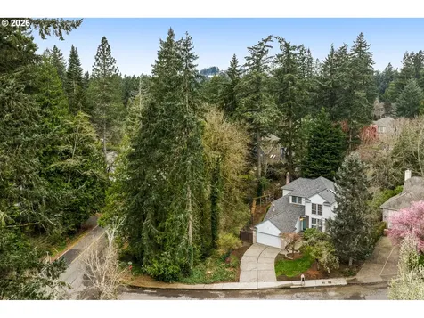 2807 SW 28th Drive Portland OR 97219