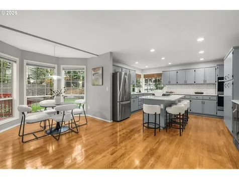 2807 SW 28th Drive Portland OR 97219