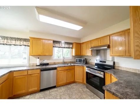 5940 Macleay Road SE Salem OR 97317