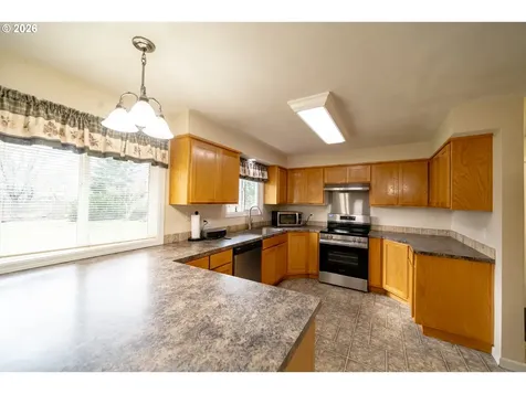 5940 Macleay Road SE Salem OR 97317