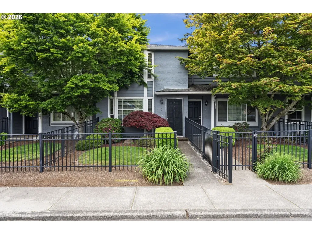 1255 NW Trail Avenue Portland OR 97229