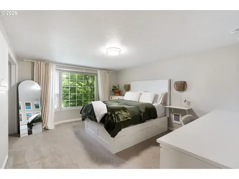 1255 NW Trail Avenue Portland OR 97229