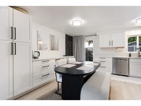 1255 NW Trail Avenue Portland OR 97229