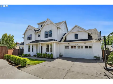 5605 NW 144th Circle Vancouver WA 98685