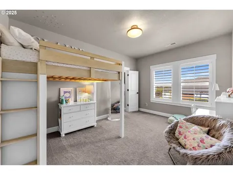 5605 NW 144th Circle Vancouver WA 98685