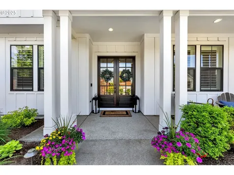 5605 NW 144th Circle Vancouver WA 98685