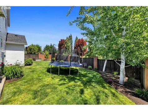 5605 NW 144th Circle Vancouver WA 98685